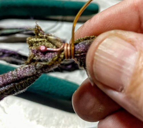 Susan LeGuyader's A Coiled Cold Connection - , Findings & Components, Toggles & Clasps, Earwire & Headpin, Coiling, Coiling Wire, Wire Coiling, , Start your wrap